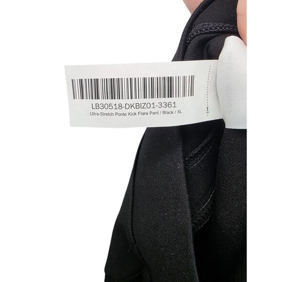 Quince Ultra-Stretch Ponte Kick Flare Pants XL Black NWT - Picture 4 of 9